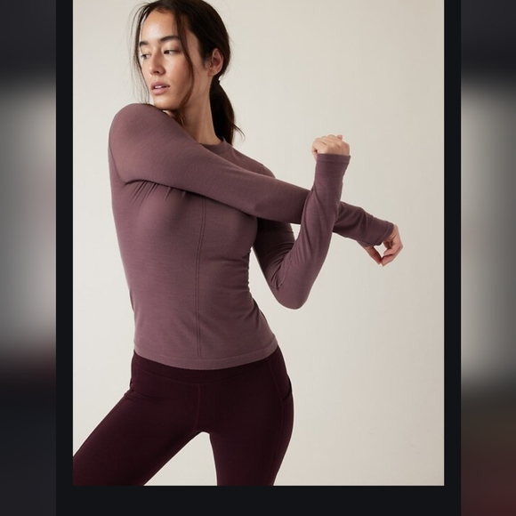 Athleta Tops - NWT Athleta Ascent Seamless Top